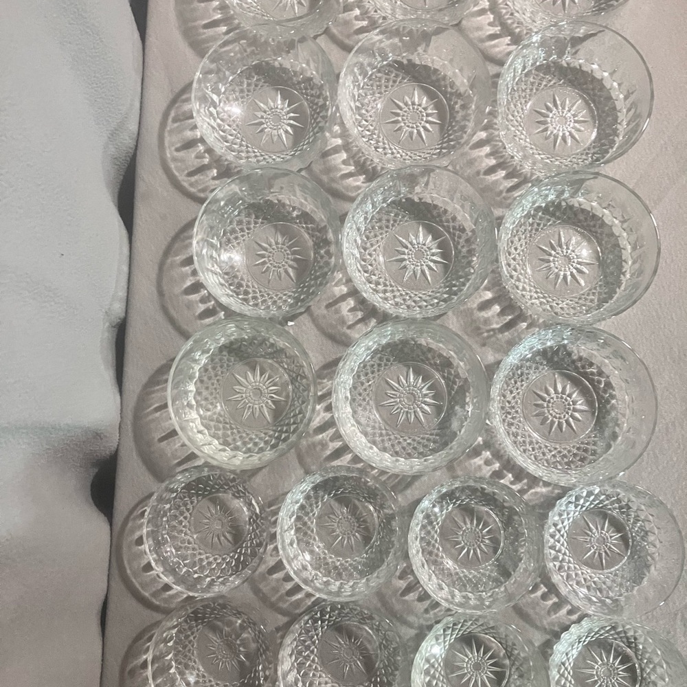 Arcoroc France Crystal Bowl set

SOLD SOLD
